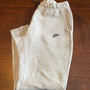 Nike Tech sweatpants men’s size lar